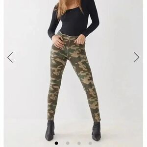 Women’s  TRUE RELIGION camo Halle mid rise super skinny stretchy jeans size 34